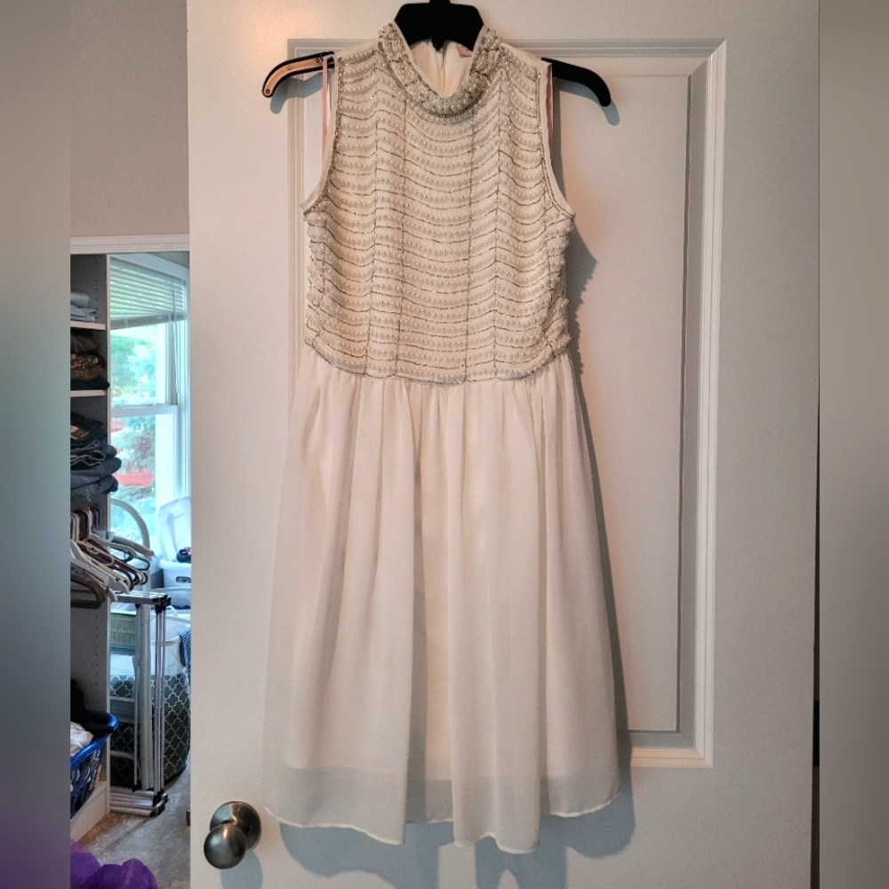 Forever21‎ white beaded dress